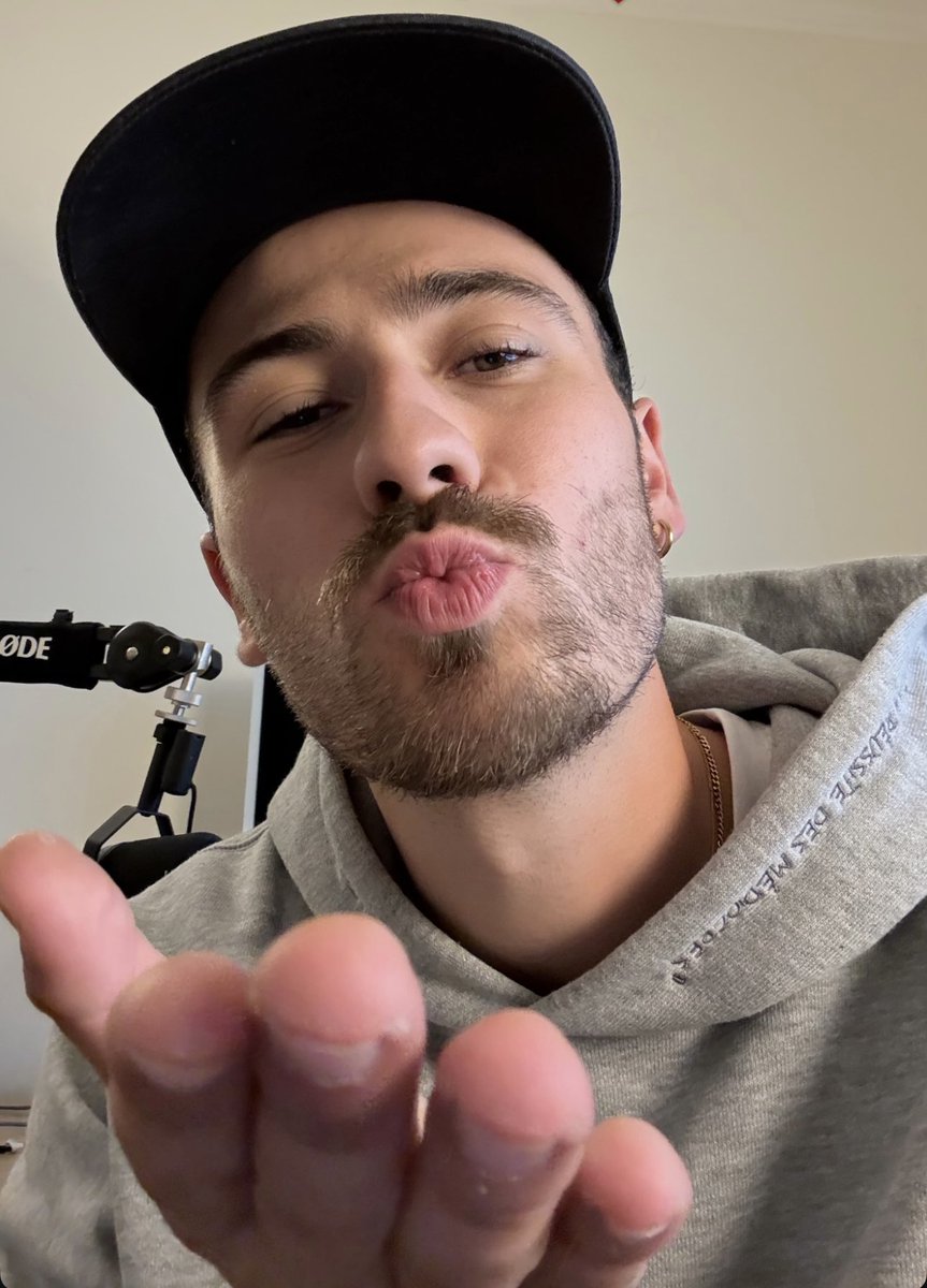 mathdcps's tweet image. bonne fête mv d’amour