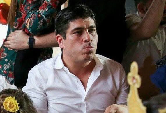 Cuando voy por el segundo tamal y sacan el queque navideño.