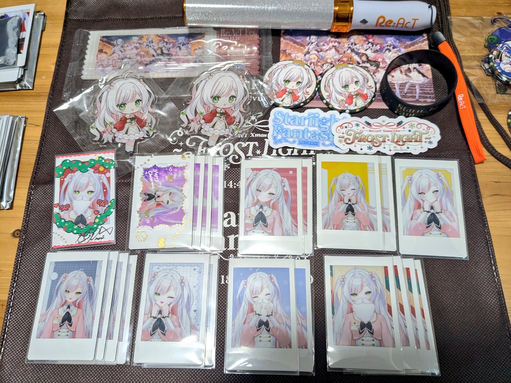 鈴花集め最終結果です サイン入りチェキ2枚げっと！！！はぴ🍀.* 家宝