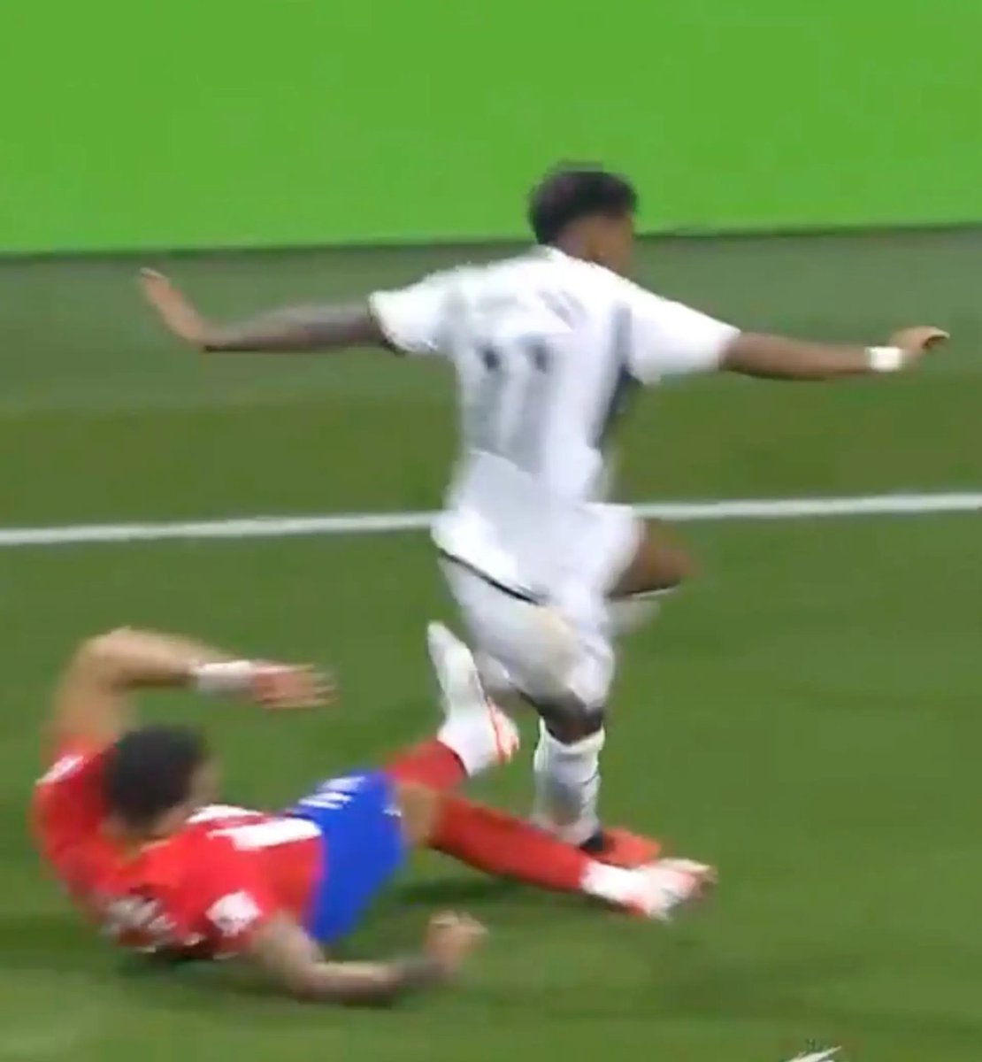 Real Mario 1902 🤍👑 tweet media