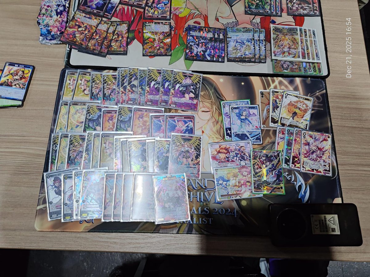 Eryuel_'s tweet photo. ウィクロスセレモニー @Hobbystati25359 (Indonesia) 
開催日:12/21

参加者:8名
優勝: 4ユヅキ (@AzetanRR) 
2位: 赤タマ (Me)
3位: ミルルン (Nico)
4位: 夢限 (Arki)

#WIXOSS
#ウィクロス https://t.co/07PSUCztum