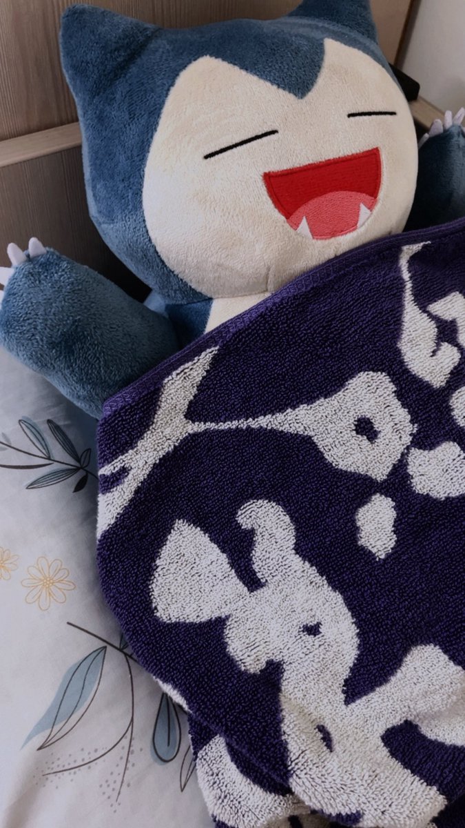 👸🏻：我在幫他蓋被子
室友：？？？

好可愛喔 喜歡