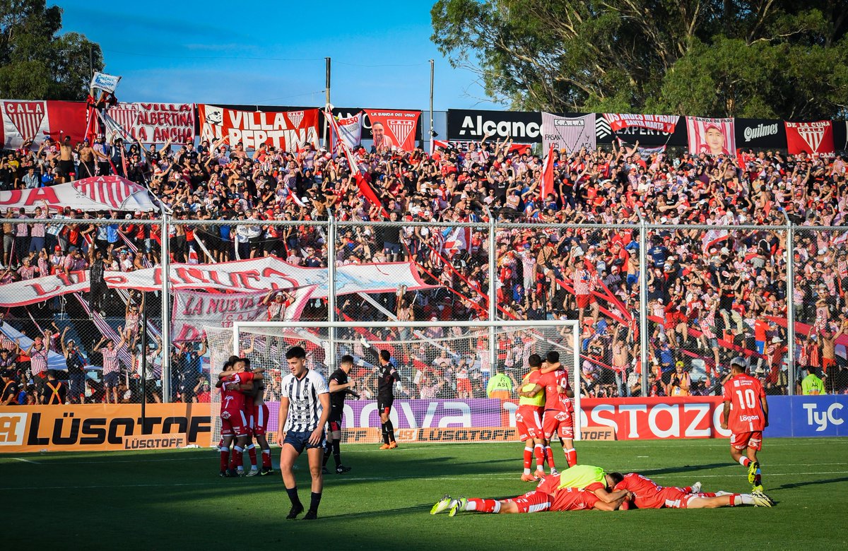 sebaszochi's tweet photo. Después de 20 días de locura, el desahogo final. Inolvidable 🇦🇹❤️ https://t.co/Jv9Z1gXAer