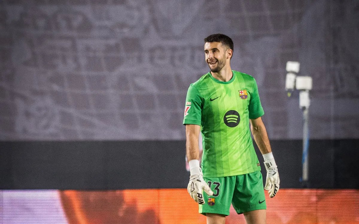 Kaypoisson1's tweet image. This is the best shot stopper i have ever seen play for Barcelona 
Unreal
Give Joan Garcia a lifetime contract