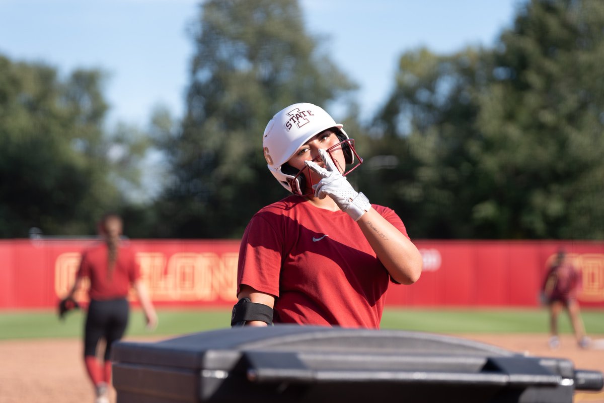CycloneSB's tweet photo. Happy Birthday, V! 🥳🎉

🌪️🥎🌪️ https://t.co/03C0fzYdE7