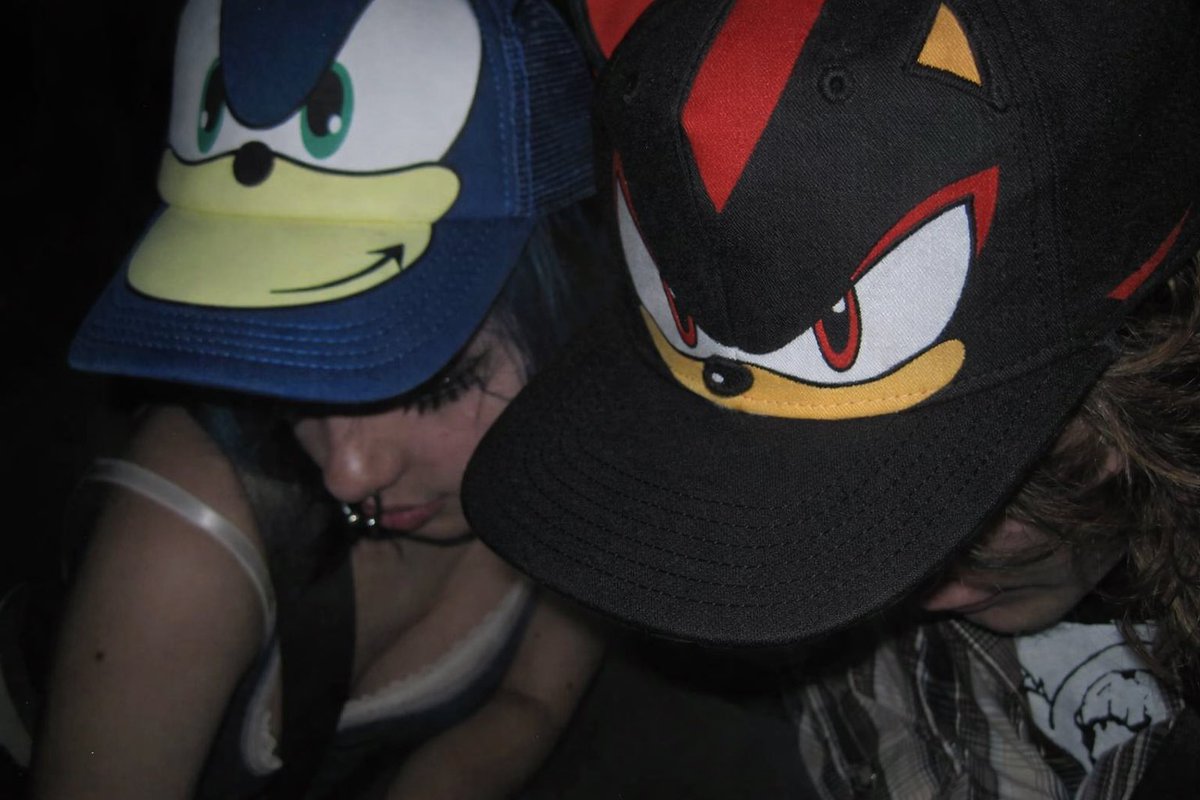 eternalbleed's tweet image. 