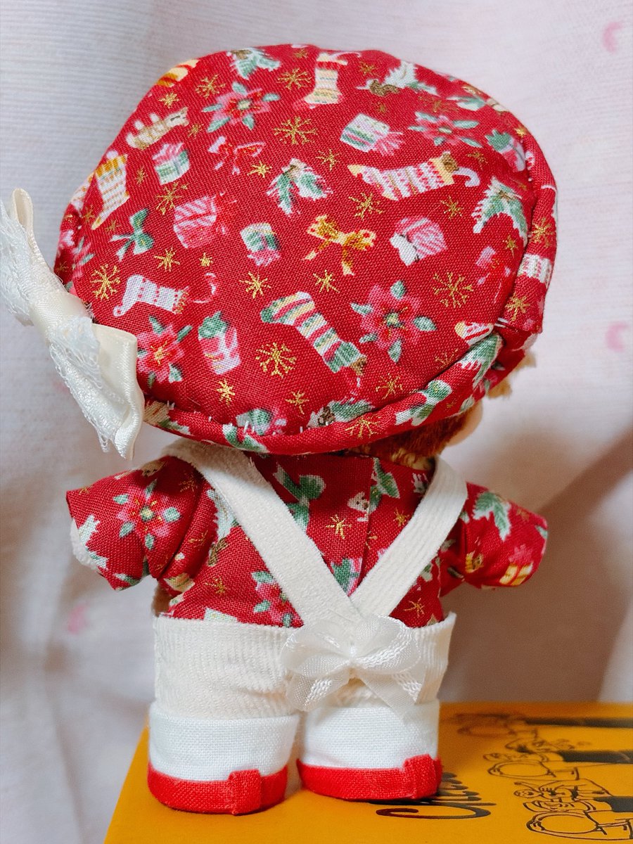 リクアワ聴きながらクリスマスセットアップ作りました。ベレー帽最高にかわいいな……コーデュロイ生地しこたま買い込んだので秋冬コーデたくさん作るぞ〜〜〜！！！💪🔥