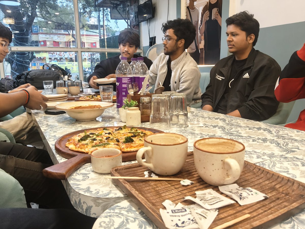 _aryan1p's tweet photo. The best part of the RLUSD Multichain Party, Bhopal wasn’t the buzz,
it was the people.
Sharp minds, honest takes &amp; builders who are actually shipping.

@WH_India @wormhole @akshansh https://t.co/2jaynvpxHt