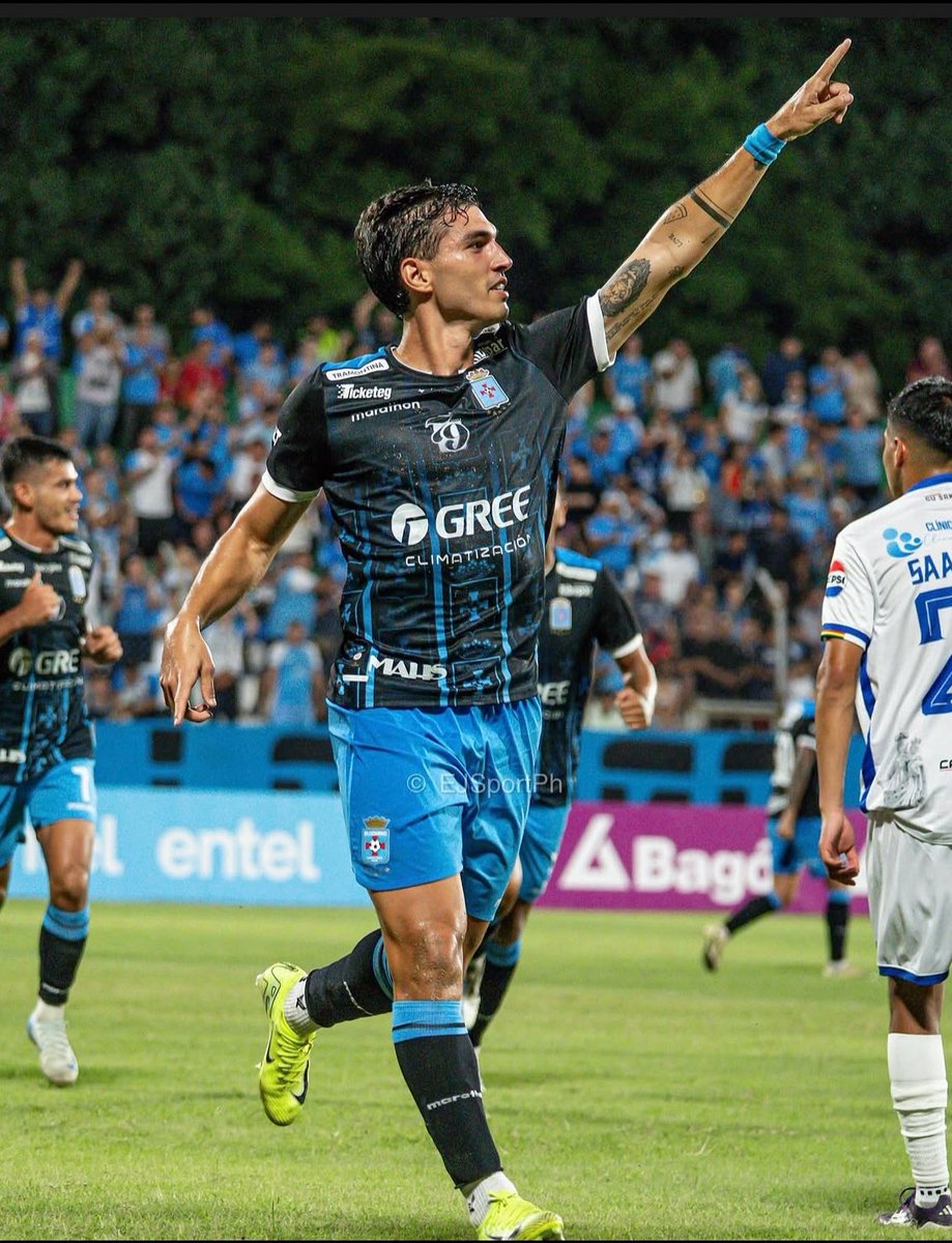 Franco Posse (Delantero centro )25 Blooming🇧🇴(cedido, pertenece a sudamerica )
9 muy potente, con buen juego de espalda, Gran definición y cabezazo. Viene de hacer una gran temporada en Bolivia.
2025:  PJ - 39 G - 11 - 7 - A 2,897