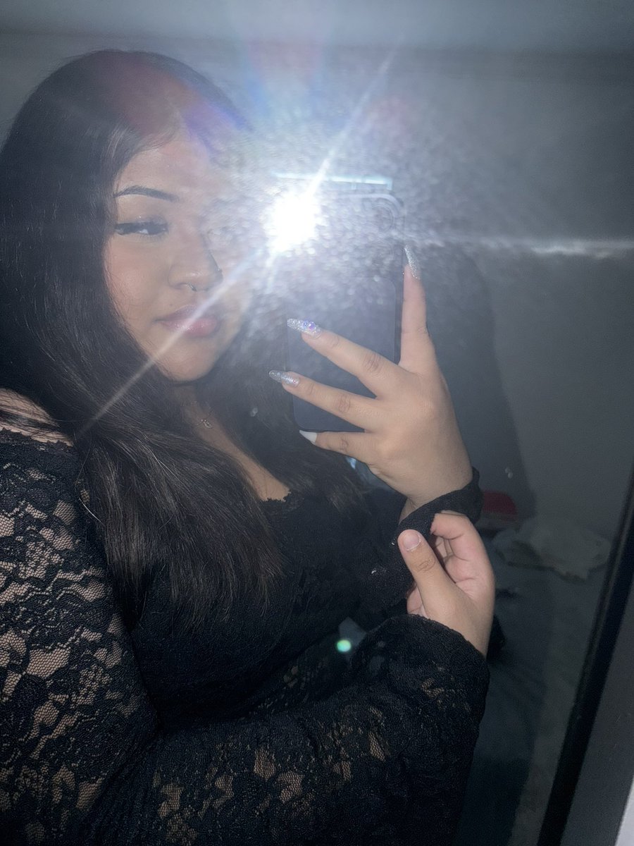 angie🪭 tweet media