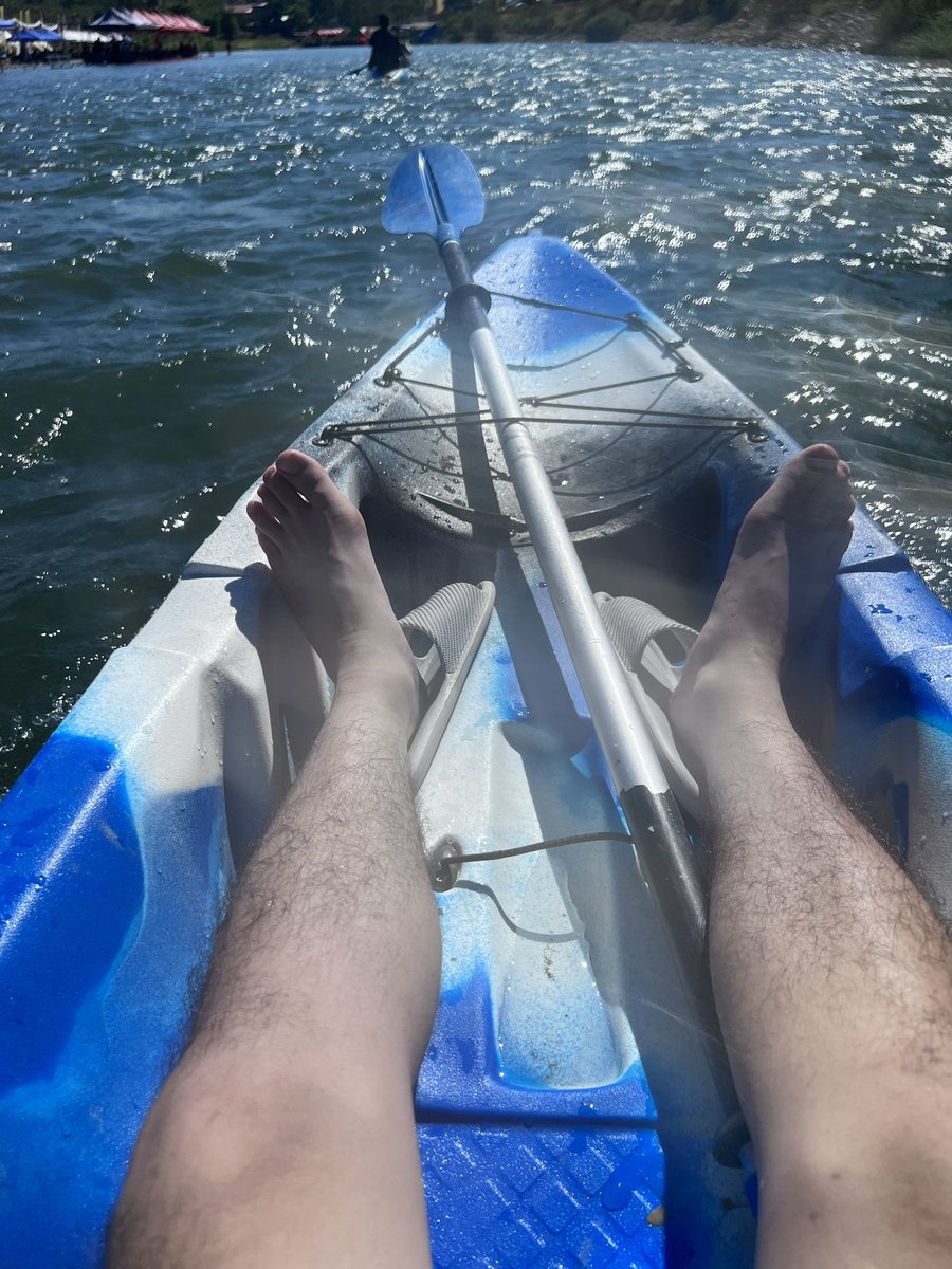 S04964801's tweet photo. Kayaking 🇱🇦
#脚 
#s 
#少年感 https://t.co/ygpPoJO3ly