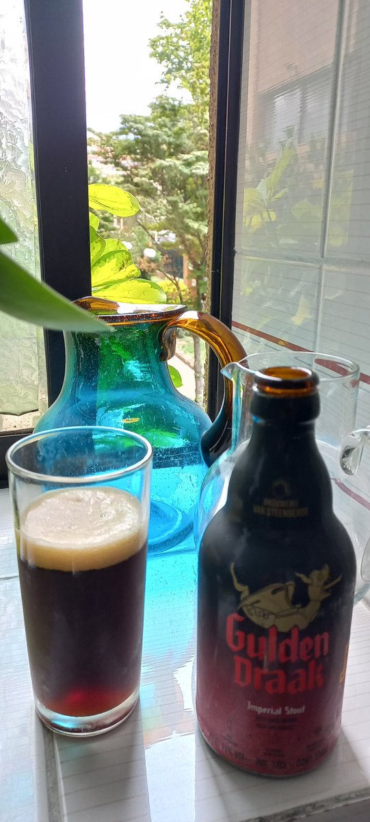 ¿Una cerveza?
Una cerveza.