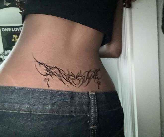 Alirexia444's tweet image. I want a tramp stamp and this just triggered me badly