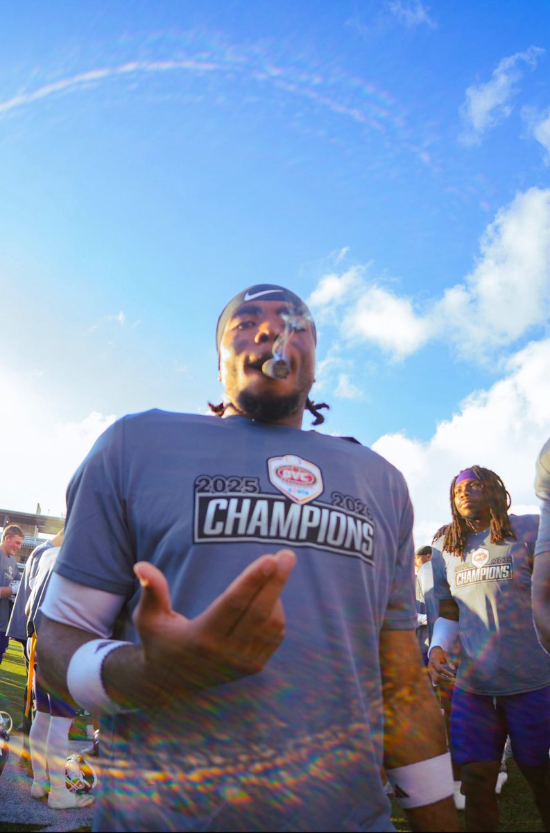 Devin_Hunter tweet media