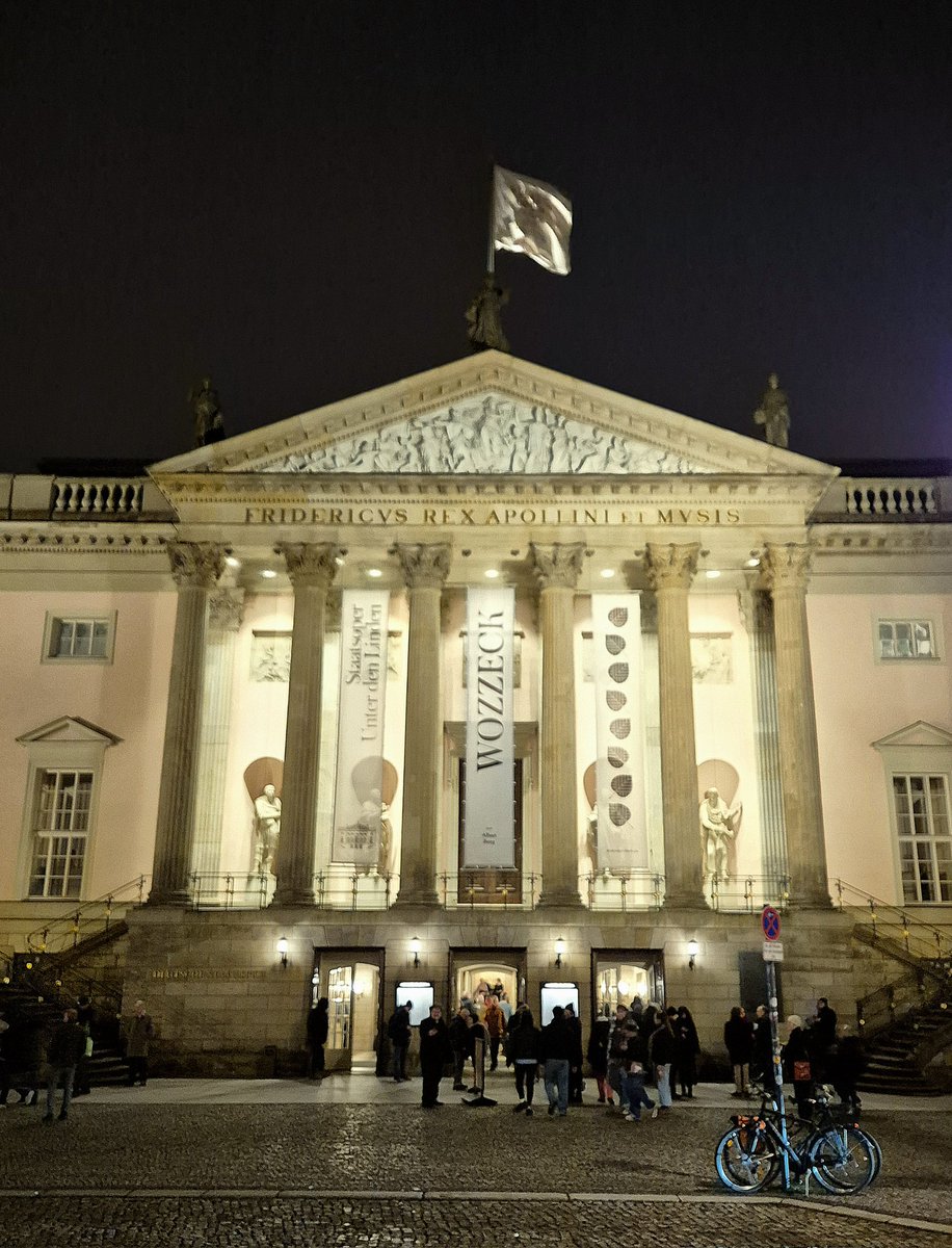 Opernjunkie tweet media