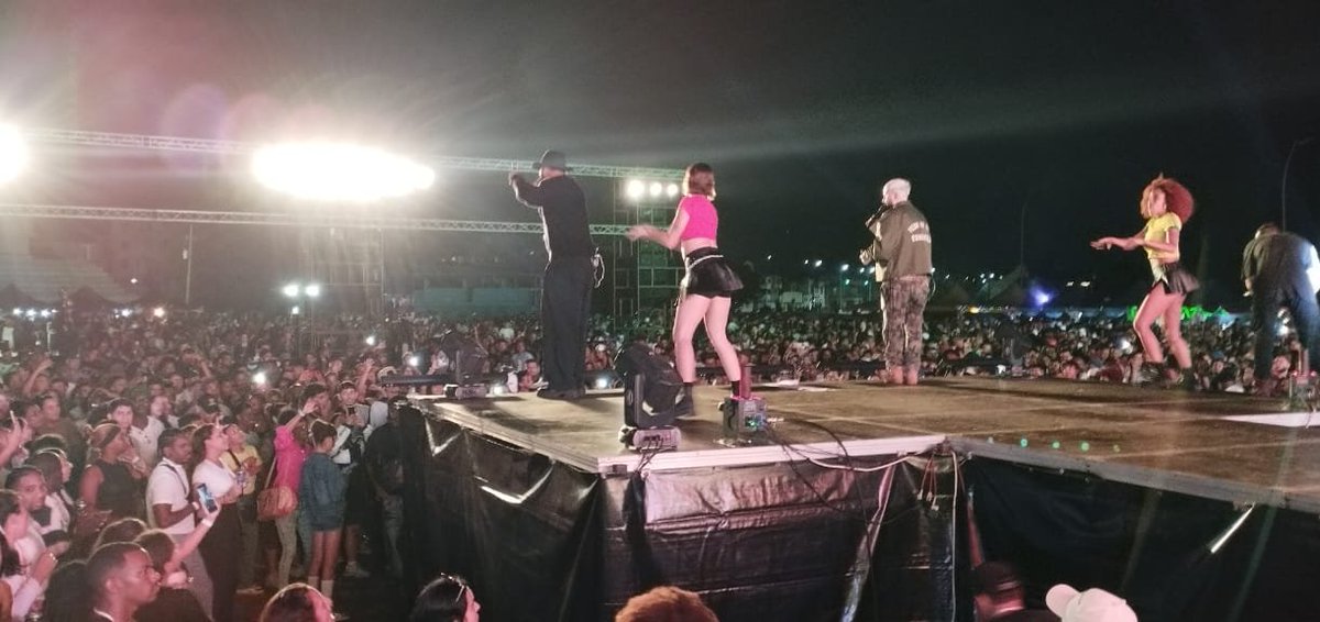 ¡Multitudinario concierto de Charly y Johayron en el "Club 500" de La Habana #Cuba! Los fondos recaudados serán donados a las provincias afectadas por el huracán Melissa. #PlanetRecords #CubaEsCultura #CDRCuba