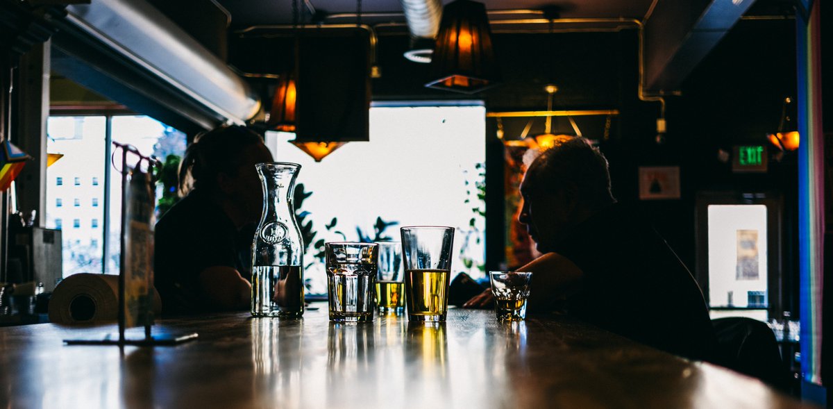 TyRy's tweet image. 12.18.2025 / Denver, Colorado

#colorado #photography #PhotographyIsArt #photographer #fuji #FUJIFILM #bar #denver #ColorsCulture #sunset #fujifulm