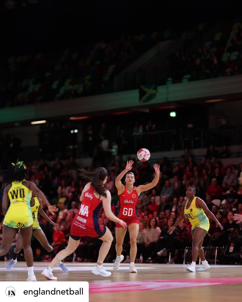 OSS_Int's tweet image. That’s a wrap with @englandnetball for 2025! 
Huge thanks to the team for having us on board throughout the year once again and can’t wait for what next year brings 🙌💪👏

#englandnetball #internationalnetball #commonweathgames #physio #sport #massage #osteopathy #sportstherapy