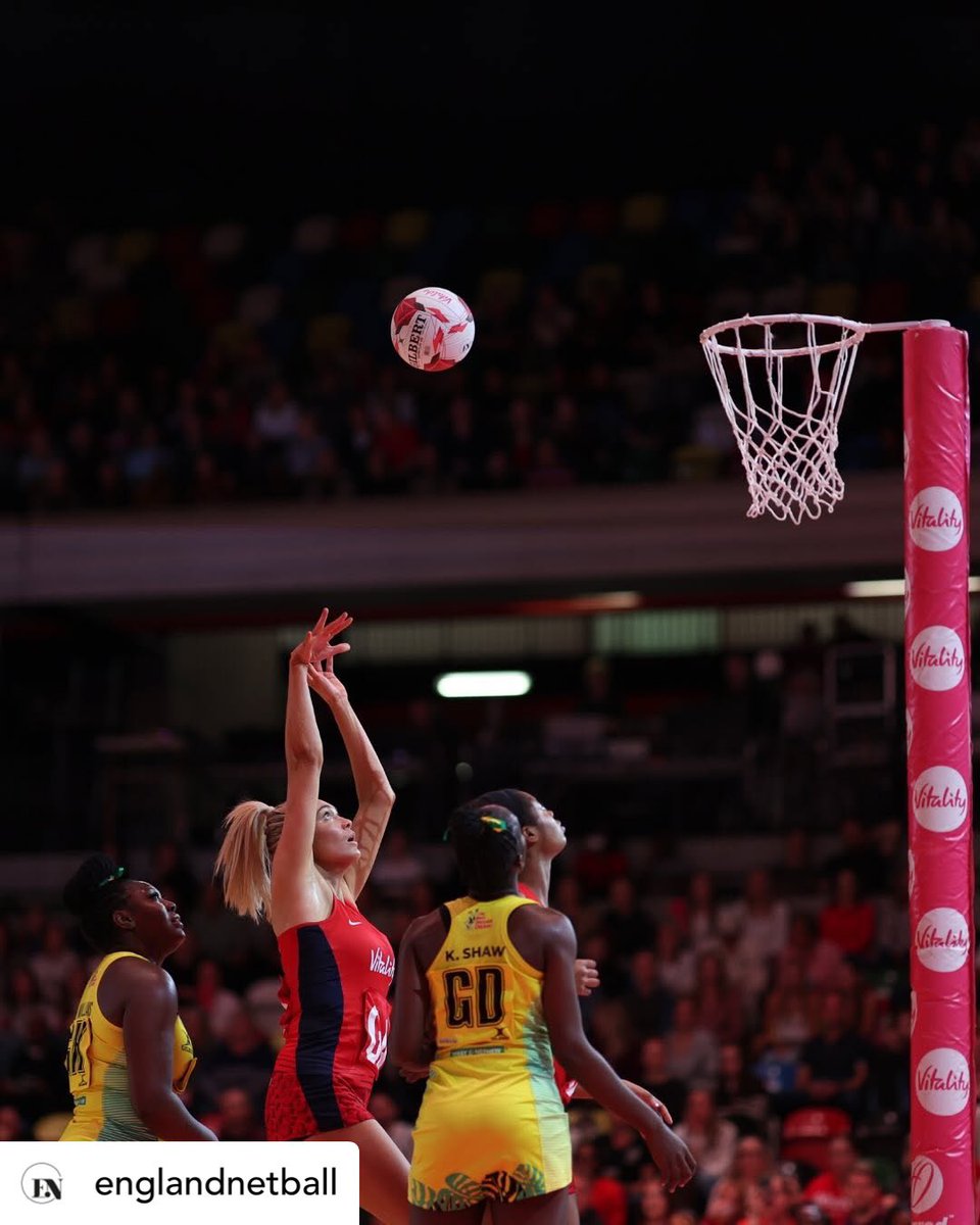 OSS_Int's tweet image. That’s a wrap with @englandnetball for 2025! 
Huge thanks to the team for having us on board throughout the year once again and can’t wait for what next year brings 🙌💪👏

#englandnetball #internationalnetball #commonweathgames #physio #sport #massage #osteopathy #sportstherapy