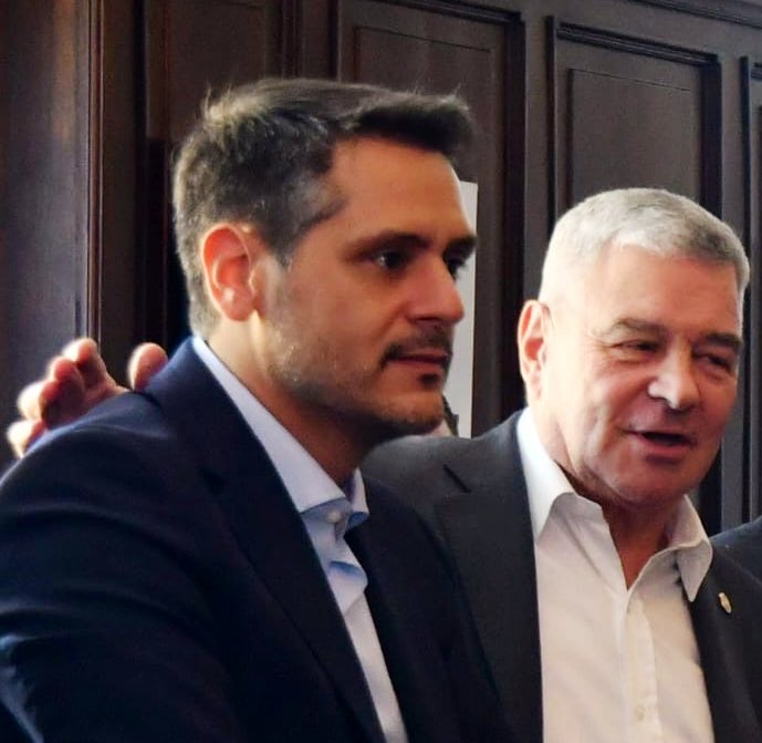 🥂 Brindis de Fin de Año del Comité de Seguridad en el Fútbol de CABA (CSF) de <a href="/SeguridadBA/">SeguridadBA</a> encabezado por el Señor Ministro de Seguridad Horacio Giménez.

📍 Contando con la presencia de  los miembros del #comiteseguridadfutbolCABA y sus representantes: Jefes de Seguridad de los