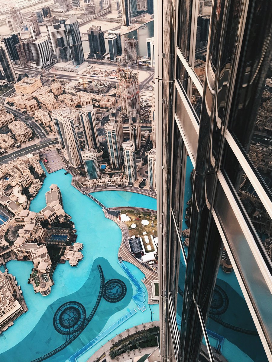 earthcurated's tweet image. ''Don’t look down'' UAE 🇦🇪