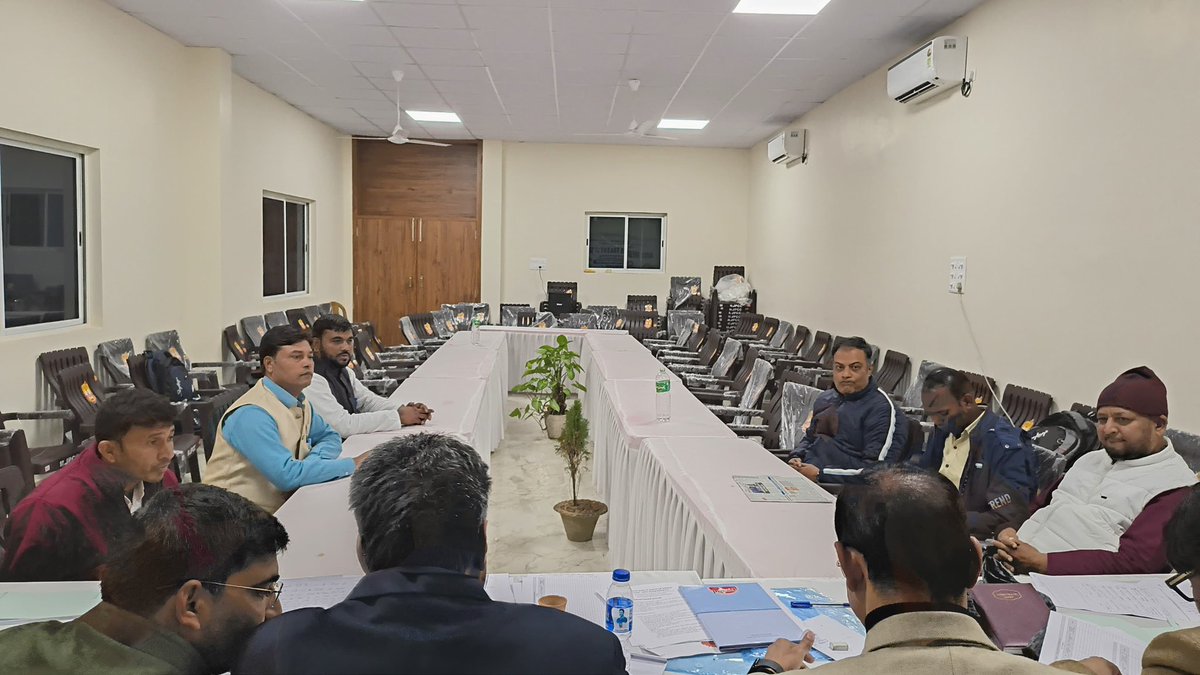 📍कांग्रेस भवन, रांची

<a href="/INCIndia/">Congress</a> द्वारा आयोजित “मीडिया टैलेंट हंट” में भाग लेने के लिए प्रदेश के सभी जिलों से आये उम्मीदवारों का दूसरे दौर का इंटरव्यू सफलतापूर्ण सम्पन्न हुआ ।

इस अवसर पर प्रदेश अध्यक्ष श्री <a href="/MahtoKeshavINC/">Keshav Mahto Kamlesh</a> , नोडल कोर्डिनेटर डॉ हामिद हुसैन, मीडिया चेयरमैन श्री