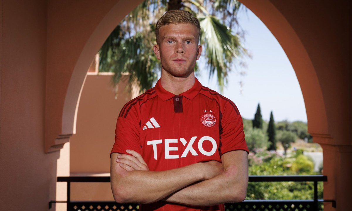 SimplyDons__'s tweet image. These 2 are practically hidden gems. 👌

In my opinion, Kjartansson looked so calm on the ball today. Yes I know we lost but there is a player in there. 💪

Kenan Bilalovic also looks very good, 2 goals in the last 2 games. 🤩