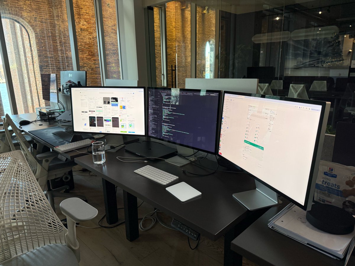 triple wielding monitors

left: <a href="/mobbin/">Mobbin</a> 
middle: <a href="/cursor_ai/">Cursor</a> 
right: <a href="/whop/">Whop</a>