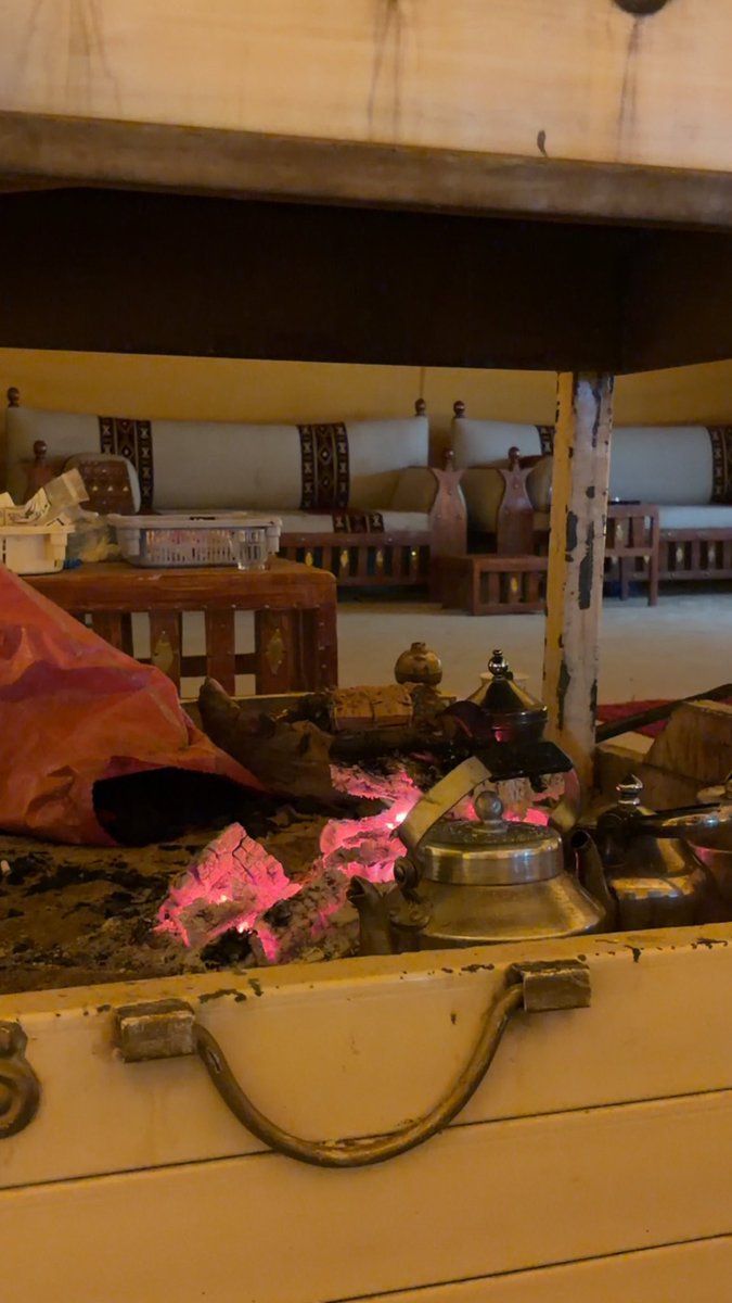 -

جلسة عبارة عن استشفاء نفسي وعقلاني :)