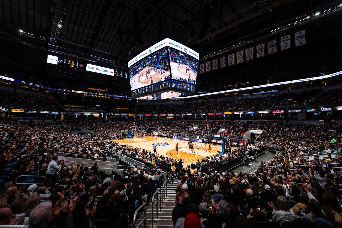 WINdianapolis ✅

🖼️ Photo Gallery: boile.rs/45lPUAV