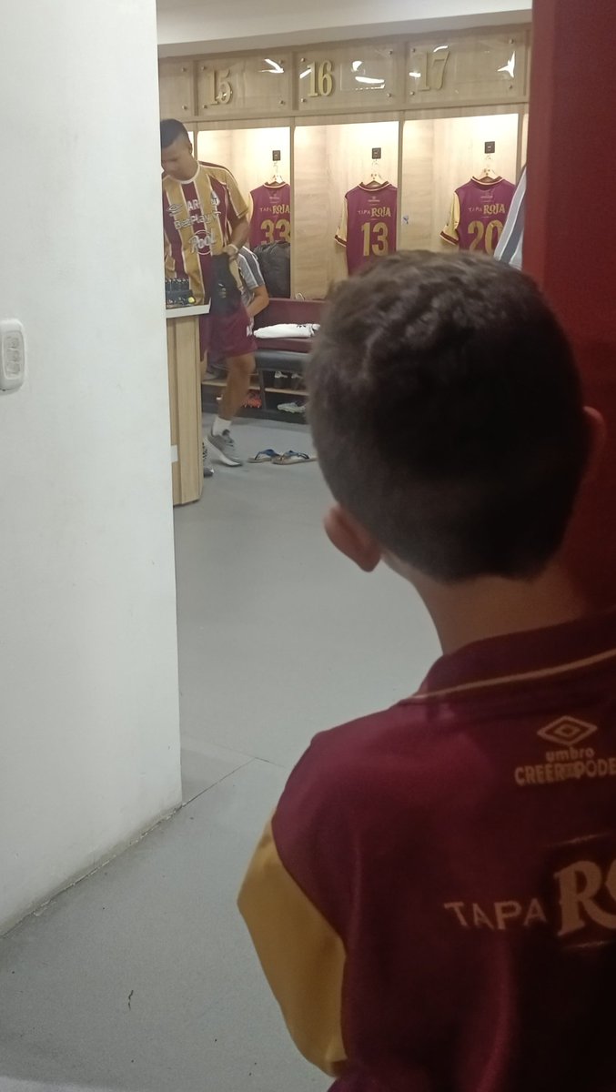 Sueñelo Maxi, que aquí estaremos detrás de usted todos los que lo amamos para que lo logre. 
🙏🏻🐷♥️⚽