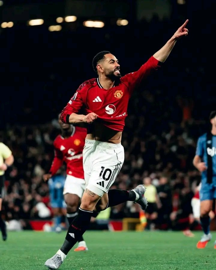 Bulangu16's tweet image. Matheus Cunha scores for manchester united against Aston villa its 1-1 now