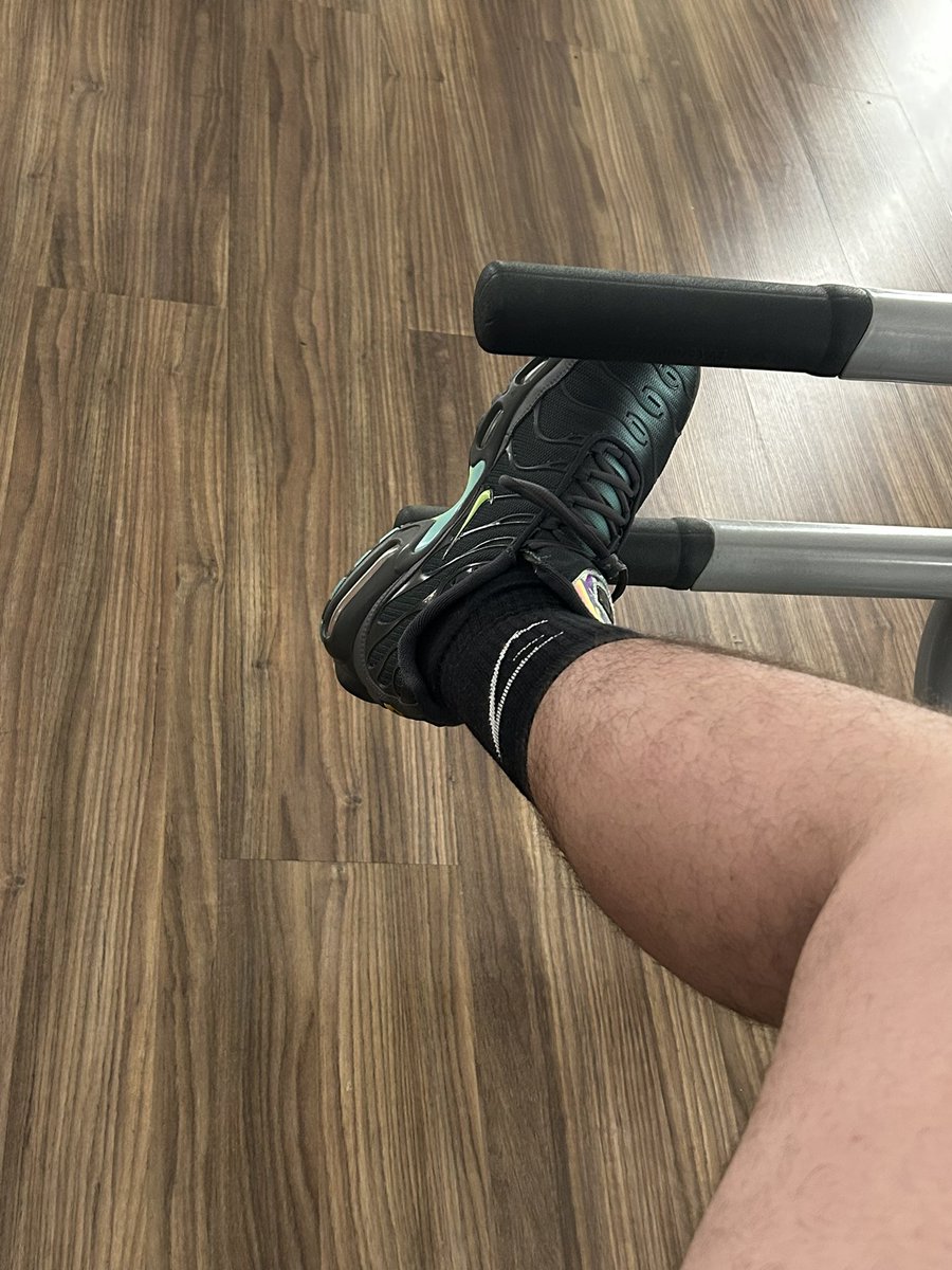 Qui vient sniffer après ma séance de muscul ? #kiffeur