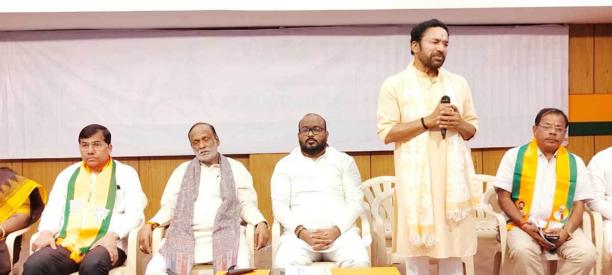 BharatGundagoni's tweet photo. meeting on Special Intensive Revision (SIR) at the city BJP office in Barkatapura, featuring chief guests Union Minister for Coal and Mines, Sri. @kishanreddybjp  and @BJP4India @BJP4OBCMorcha  National President, Sri. @drlaxmanbjp. @bandisanjay_bjp @N_RamchanderRao @PMuralidharRao