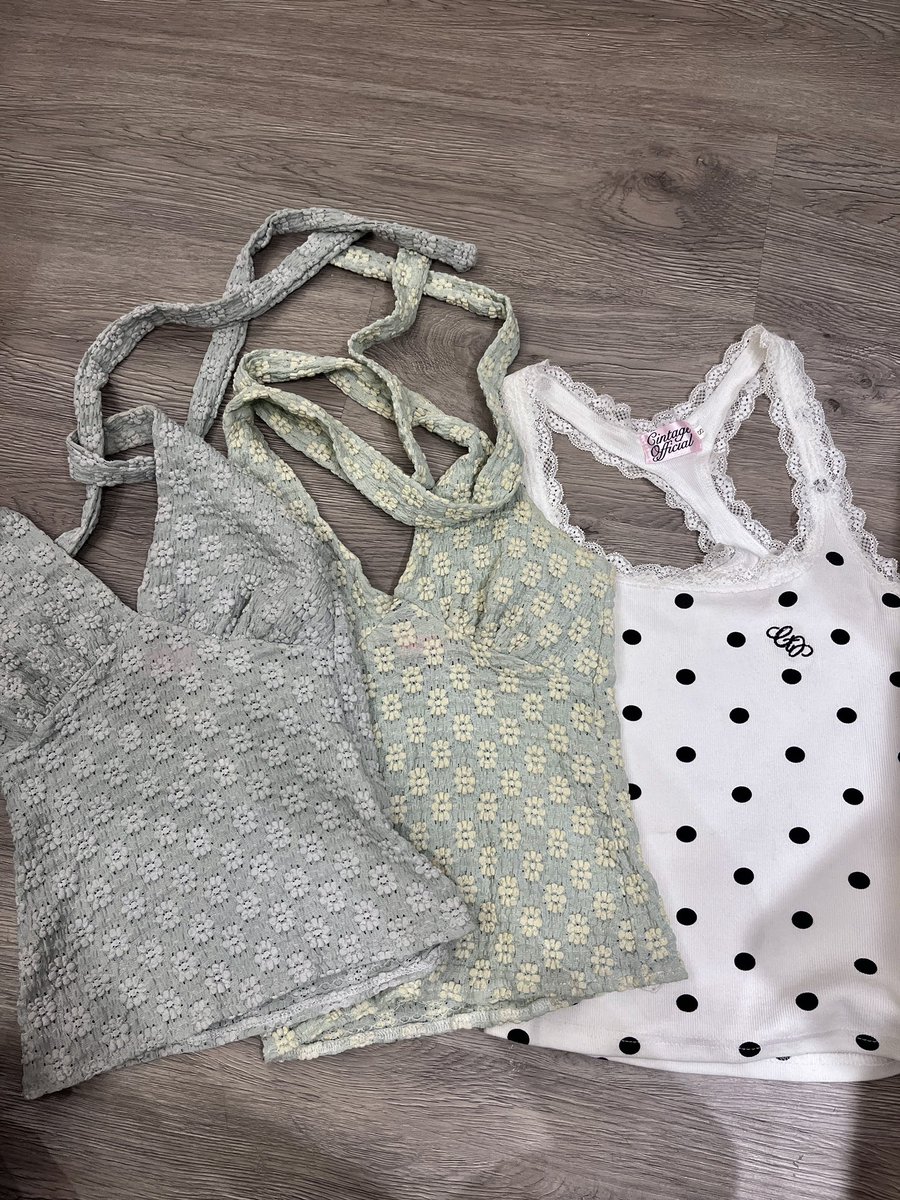 Diamond_Hun_'s tweet image. ྀི ส่งต่อ ᯓᰔ
- duex diana pistachio and baby blue 250 ka
- cintage pokadot 220
🏎️ ค่าส่งเหมา 50 ˚ ༘♡ ⋆
All size s kaa

#ส่งต่อcintage #ส่งต่อstylist #โล๊ะตู้ #โล๊ะตู้เสื้อผ้า #เสื้อผ้ามือสอง #ส่งต่อเสื้อผ้า #ส่งต่อvgh #ส่งต่อduexstudio #ส่งต่อprey #FallenAngels #ส่งต่อคสอ