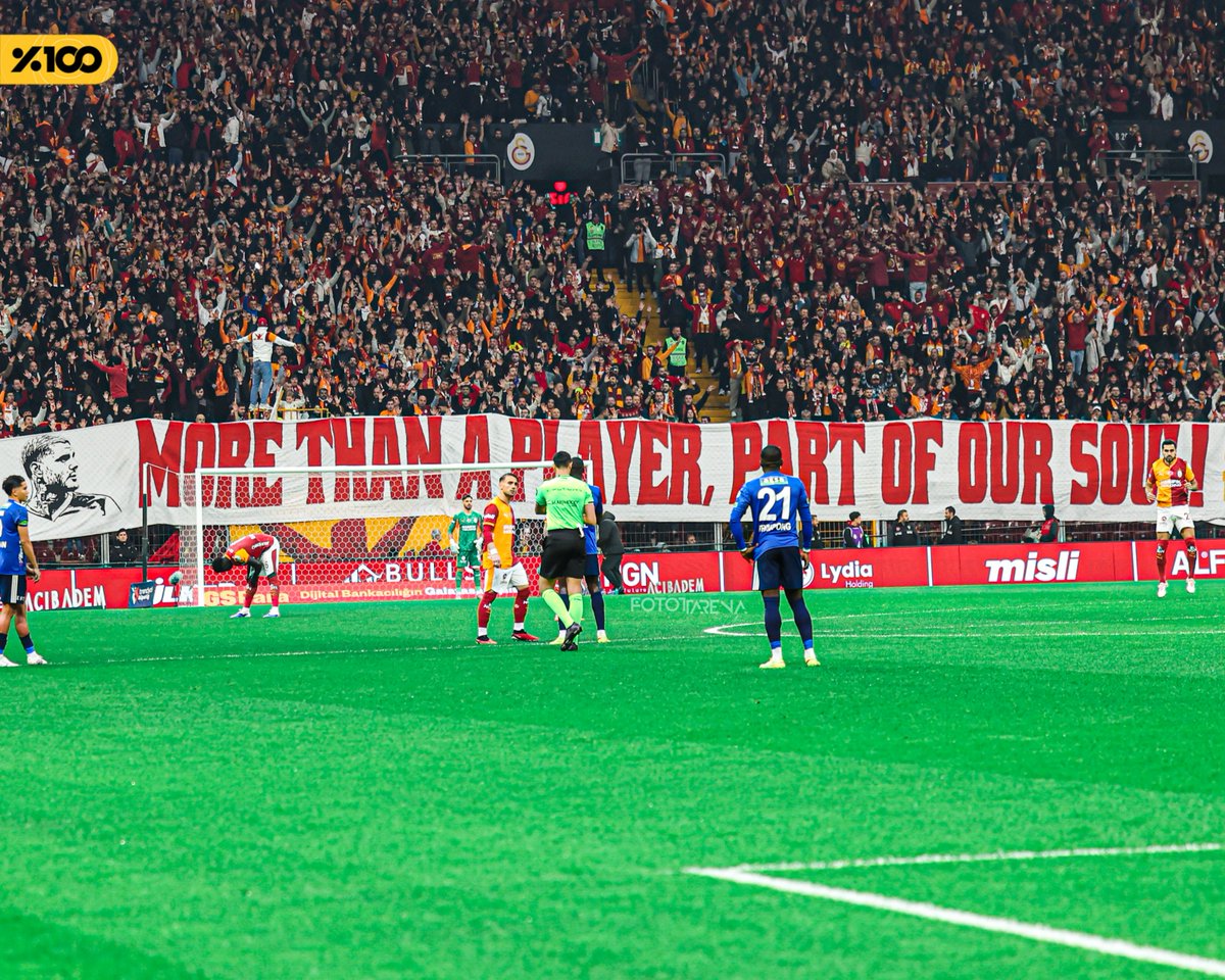 ultrAslan'dan Mauro Icardi'ye özel pankart "Bir oyuncudan daha fazlası, ruhumuzun bir parçası!" #yüzdeyüz