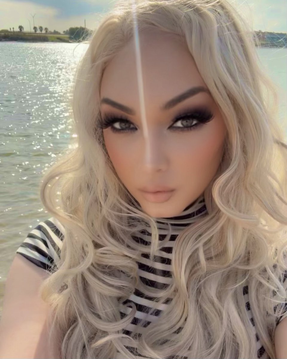 TS Goddess Britney tweet media