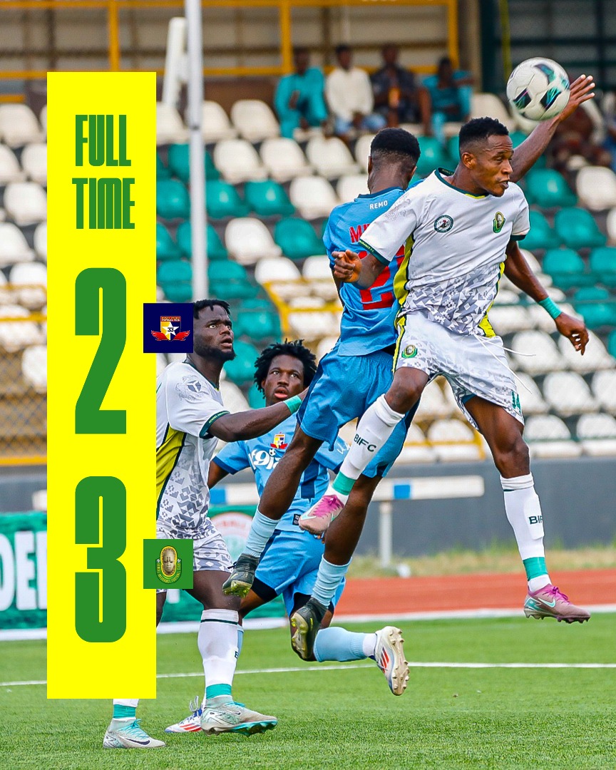 insurance_fc's tweet photo. ⚽🟡🟢 We got it right and humbled the defending champions at the MKO Abiola stadium in Abeokuta,Ogun State. Bravo to the boys for dimming the Stars of Remo 💪⚽

Adaa...Bendel ...

#NPFL26
#MD18
#REMBEN https://t.co/HnCcpgeNYK