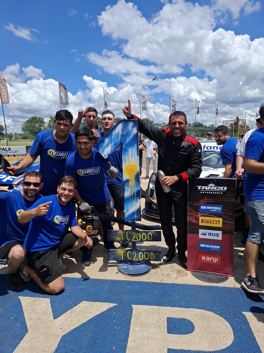 Qué manera de cerrar el año <a href="/Gabyelleon/">GabrielPoncedeLeon</a> . Ganador del TC2000 en Junín. Profeta en su tierra. Esfuerzo y perseverancia. Nunca se rindió. El León volvió a rugir y lo hizo de local.