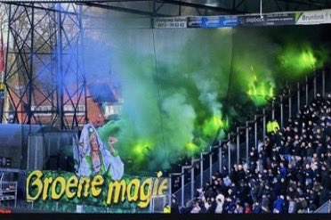 Uitverkocht uitvak <a href="/fcgroningen/">FC Groningen</a> in Deventer vanmiddag. #GAEGRO