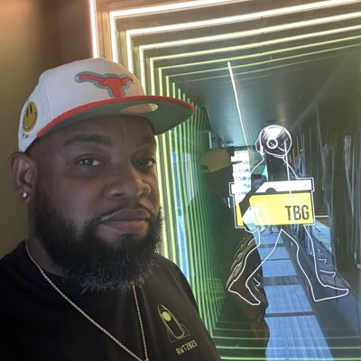 TL_Lewis's tweet image. #NewProfilePic