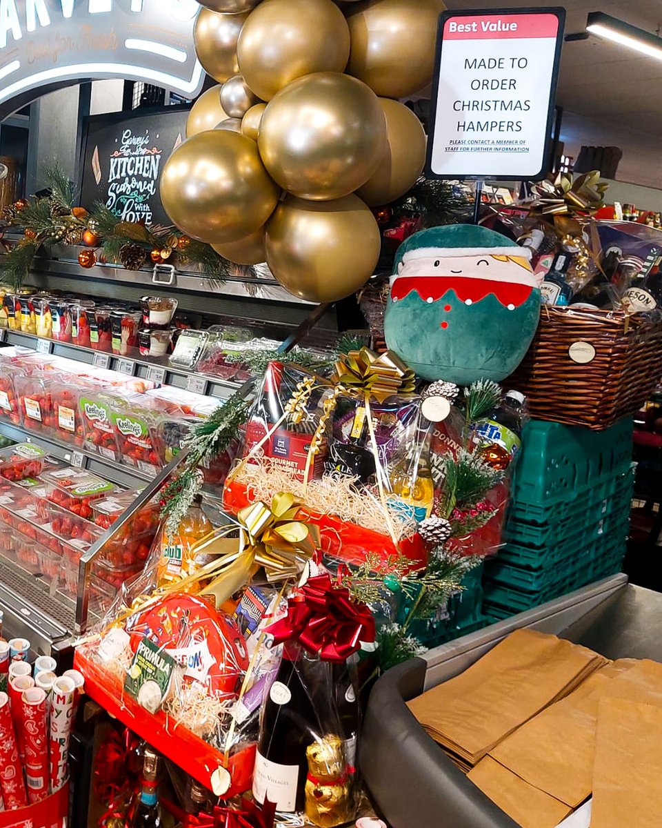 GarveysAdare's tweet photo. Looking for gift ideas? 🤔  

Plenty of fabulous hampers to choose from for all budgets, or create your own ❤️... with our Individual &amp; Corporate personalised Christmas Hamper Service. 🎄🎅🏻🎁

To order, just call in ask  member of staff or call 061 396 211.

#GarveysCentra #Adare https://t.co/rziI4bY8Sf