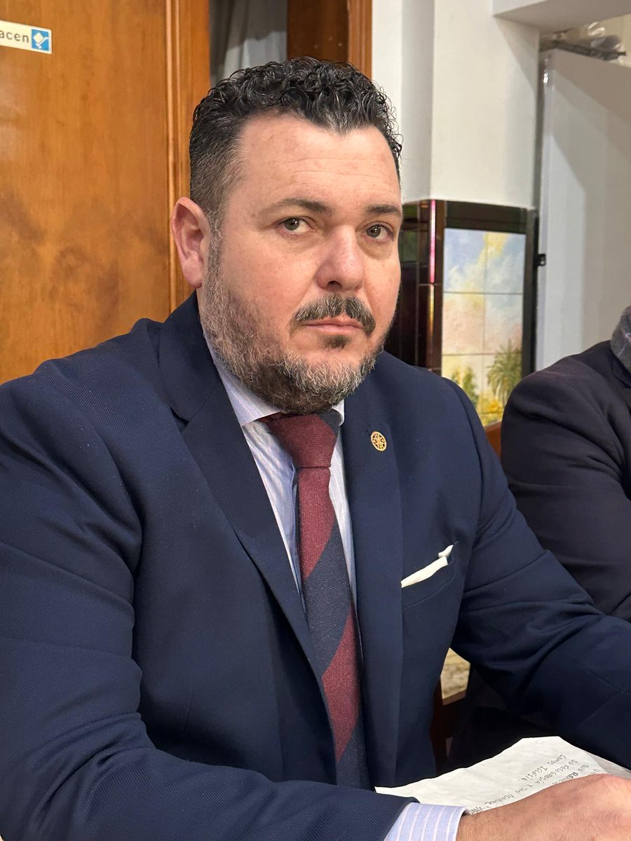 URGENTE. Gonzalo Pérez Oliver gana las elecciones en la <a href="/HdadSanGonzalo/">Hermandad de San Gonzalo</a>
Participación: 1479
Gonzalo Pérez Oliver: 809
Juan Ogazón: 635
En blancos: 21
Nulos: 14