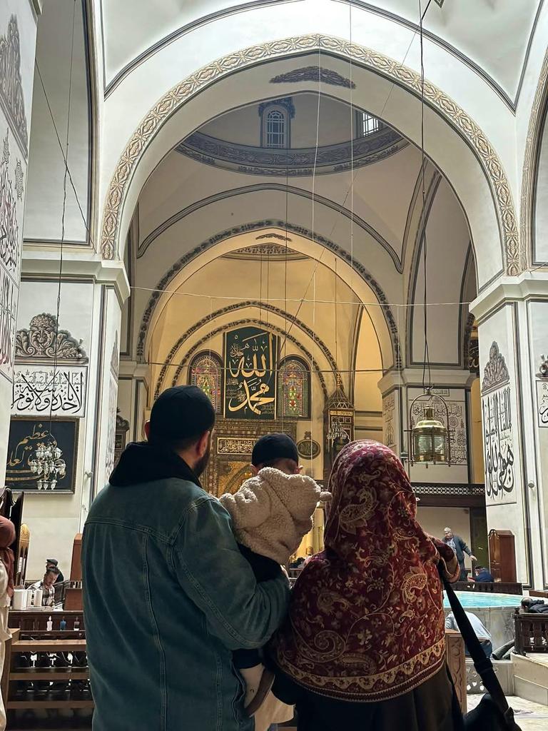 رَفيقٌ رَحيمٌ، خَفيفُ الرُوح ، هيّنُ القلب"🤍