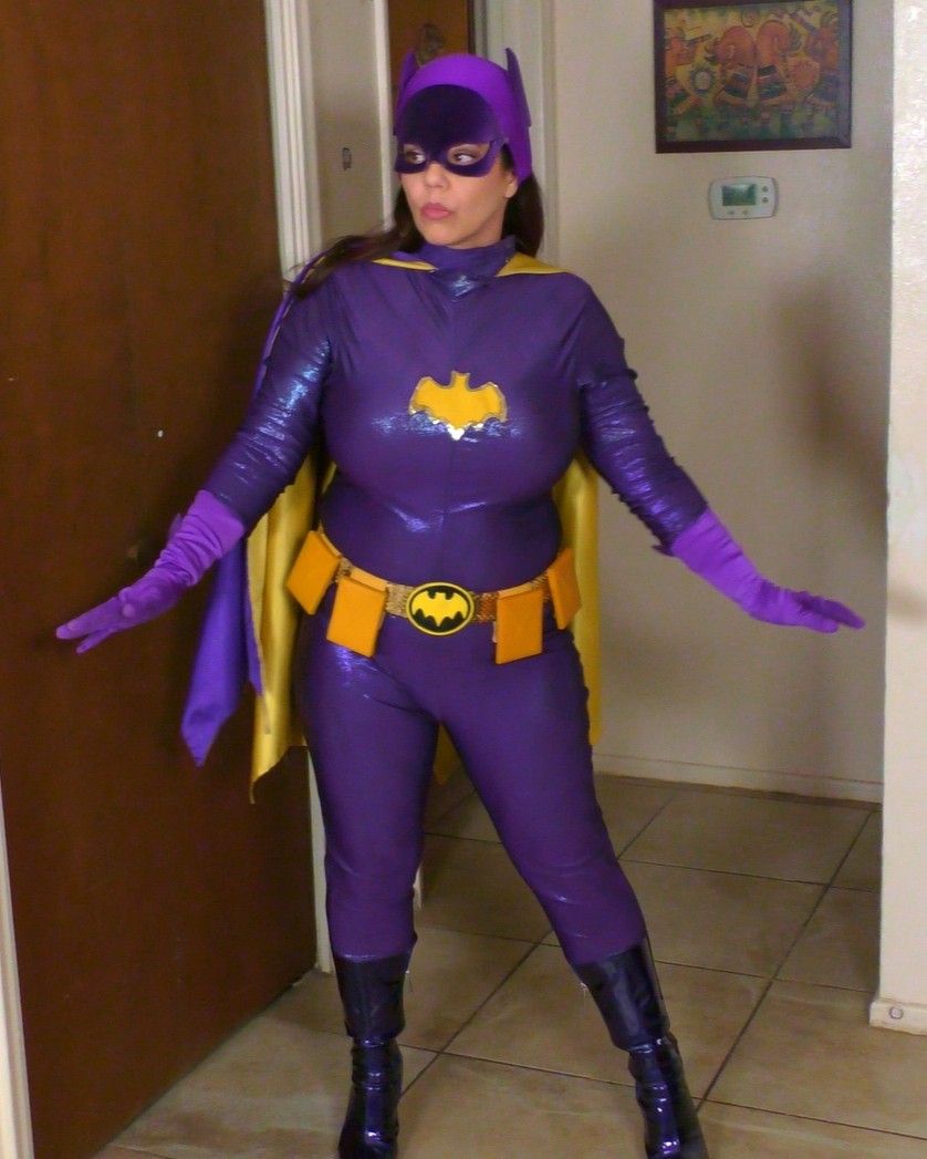 TracyTheTiger's tweet image. Sneek Peak to my new BatTracy video! 
#BatTracy #Batgirl #Superheroine #Hypnosis #Mesmerize #Trance #Fetish