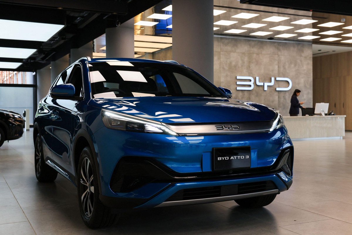 🔴BYD, aldığı teşviklere rağmen Türkiye’de fabrika kurmayınca bakanlık harekete geçti; firmanın araçları gümrükte bekletiliyor.

BYD’ye fabrika kurma karşılığında verilen muafiyetlerin Türkiye’ye zararı 1.5 milyar doları buldu. (Dolu Batarya)