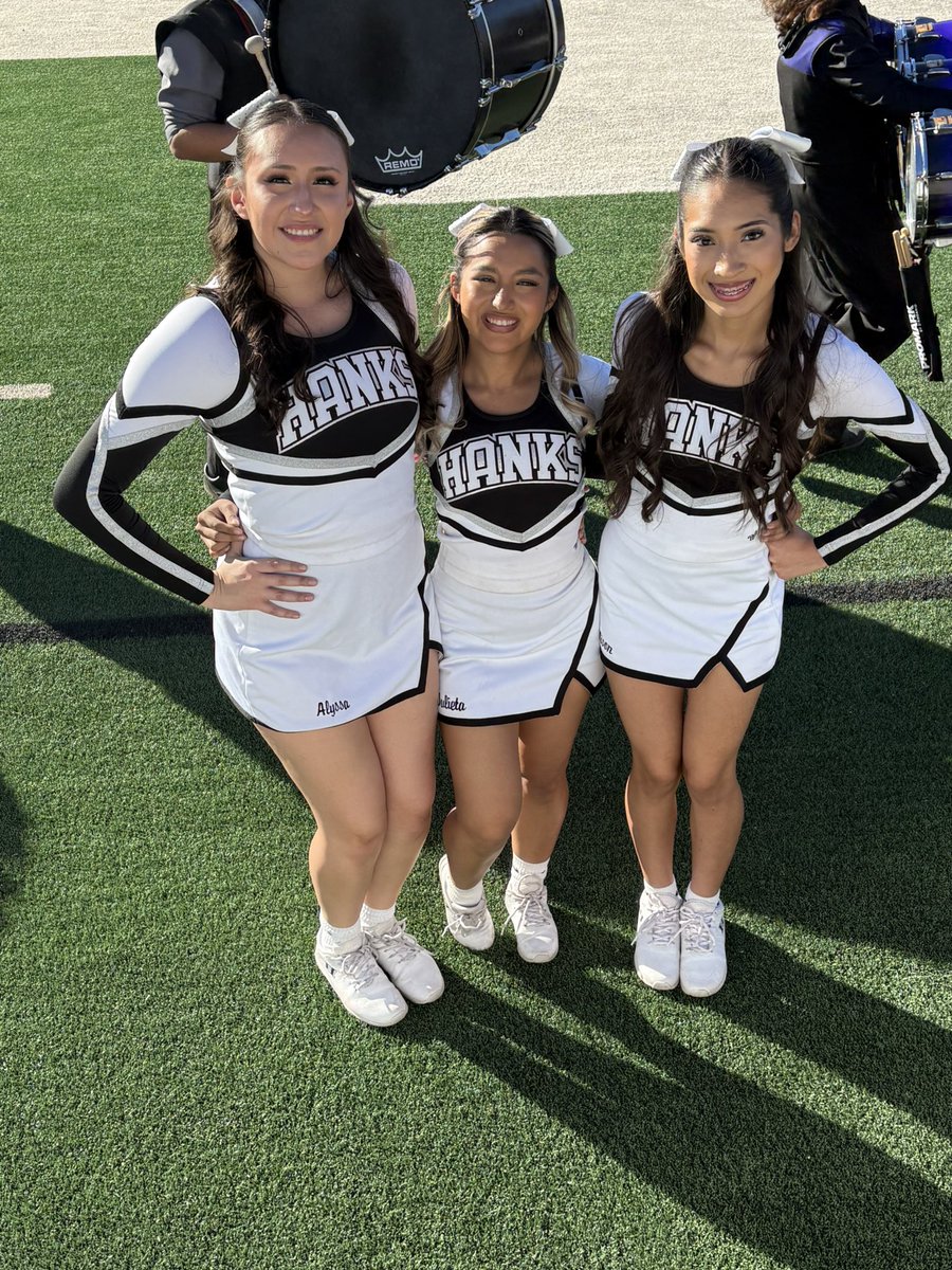 Hanks Cheer tweet media