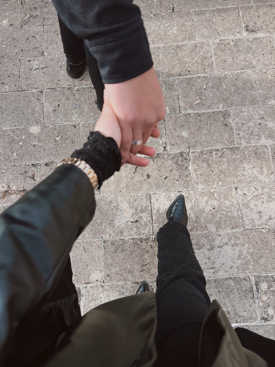 _tkub's tweet photo. 1 year with you darling 🌹 .. https://t.co/vlq9KFlYsw