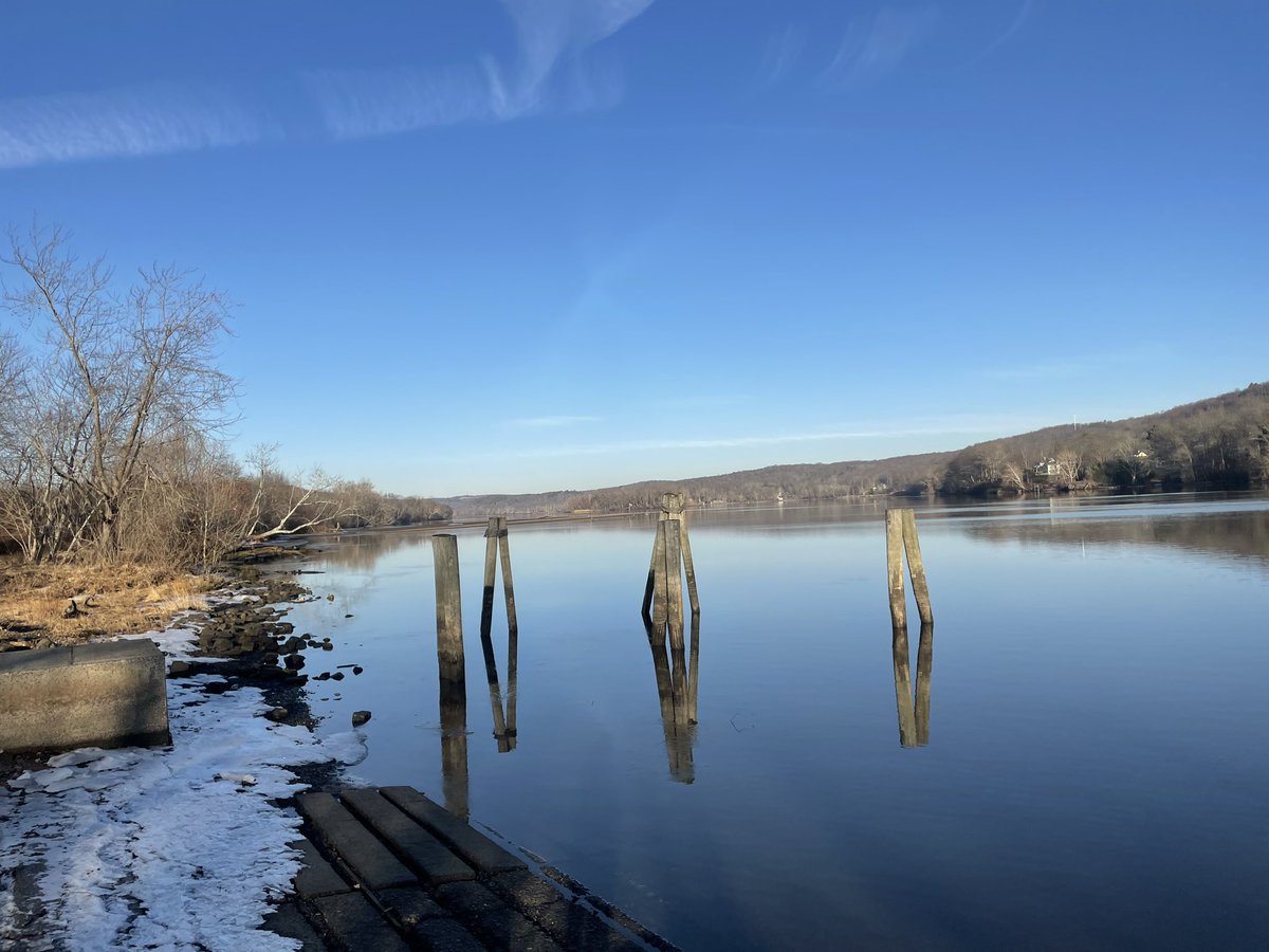 JFSpallone's tweet photo. A very still last morning of autumn at Haddam Meadows State Park.  🍂 ❄️ @Eweather13 https://t.co/gPJBE0JbiU