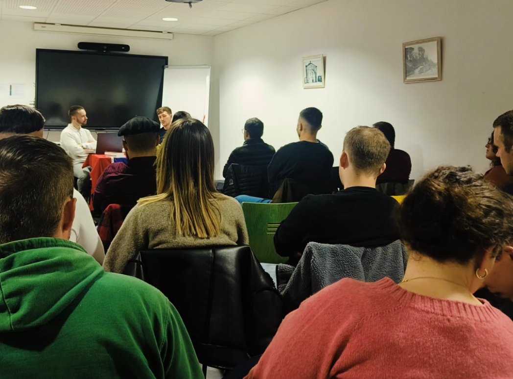 Périgord Royaliste tweet media